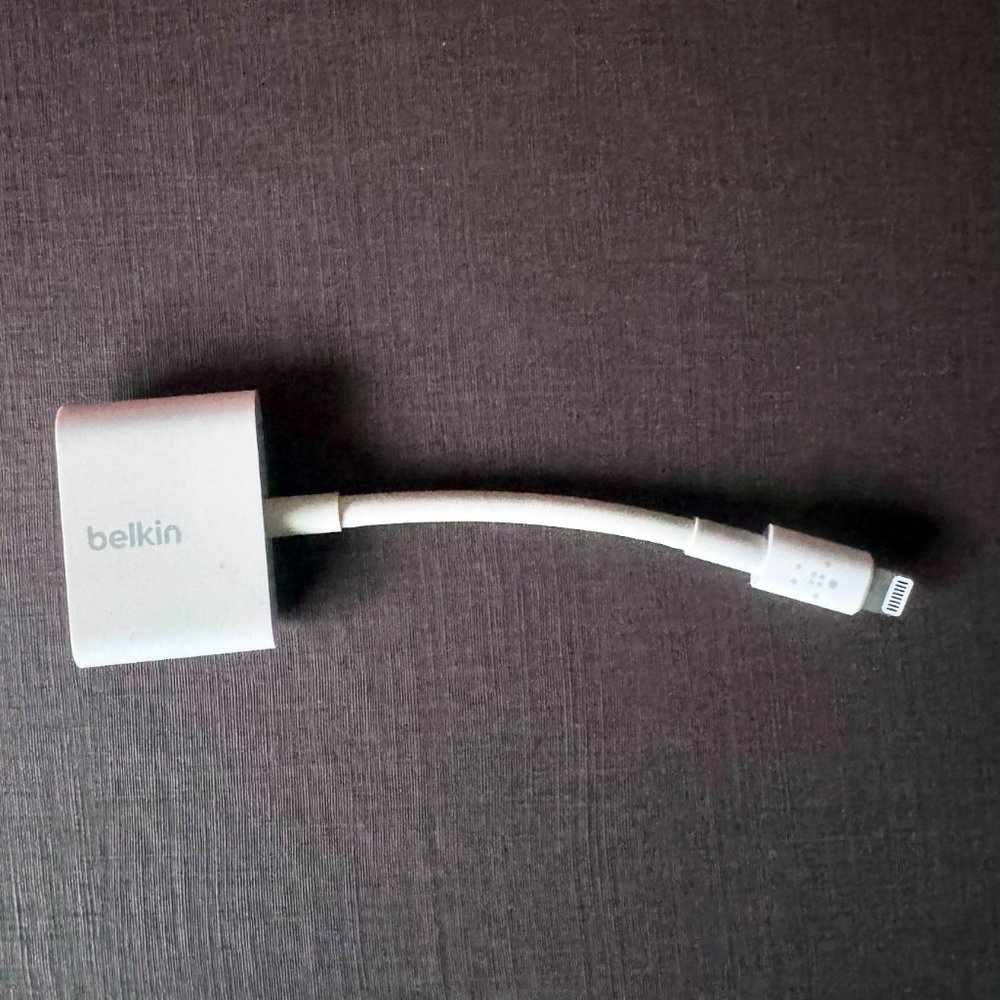 Belkin RockStar Lightning Audio Cable and Charger for iPhone White - New No Box